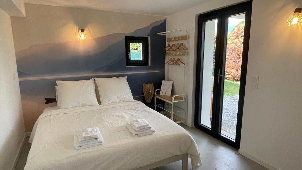 Le Chalet De La Plage Sévrier Buitenkant foto